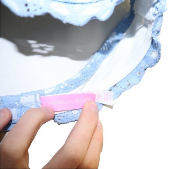 FREE Victoria's Secret Blue Lace Halter Cup Bikini Top 34B Swimsuit - Picture 2 of 5